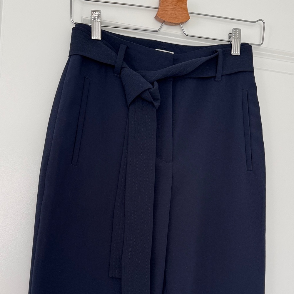 Aritzia Wilfred Elegant Navy Women's Pants - Picture 3 of 8